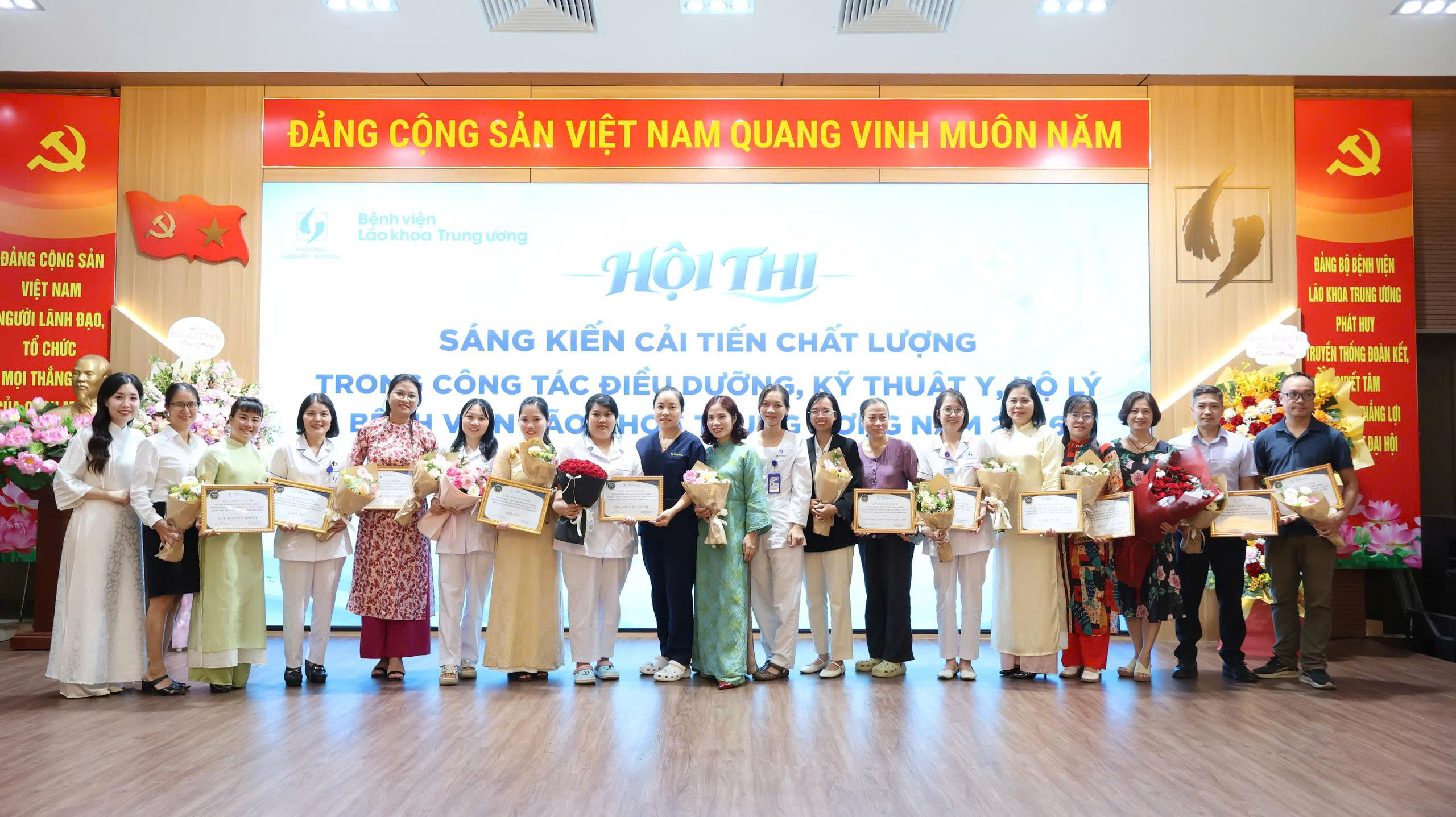 TỪ NHỮNG Ý TƯỞNG NHỎ, ĐẾN NHỮNG THAY ĐỔI THIẾT THỰC TRONG CHĂM SÓC NGƯỜI BỆNH