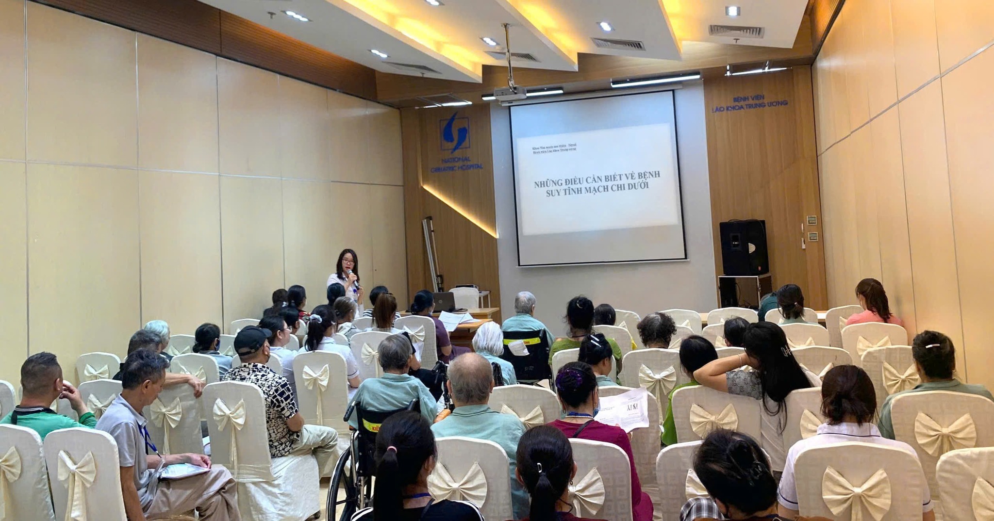 HỌP HỘI ĐỒNG NGƯỜI BỆNH VÀ TƯ VẤN GIÁO DỤC SỨC KHỎE THÁNG 4/2025